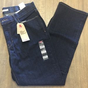 Levi’s | 525 Perfect Waist Straight Leg Jeans NWT